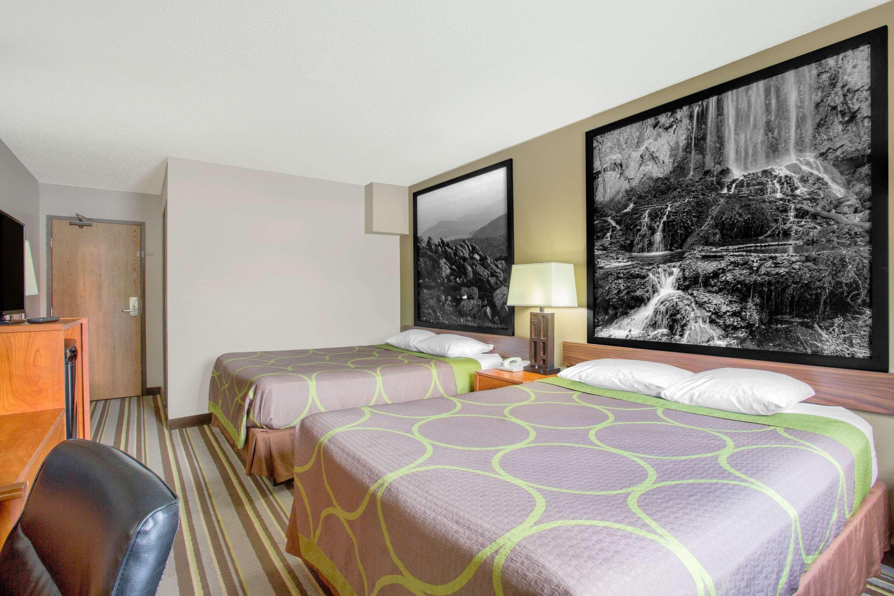 Super 8 By Wyndham Abingdon Va Otel Dış mekan fotoğraf