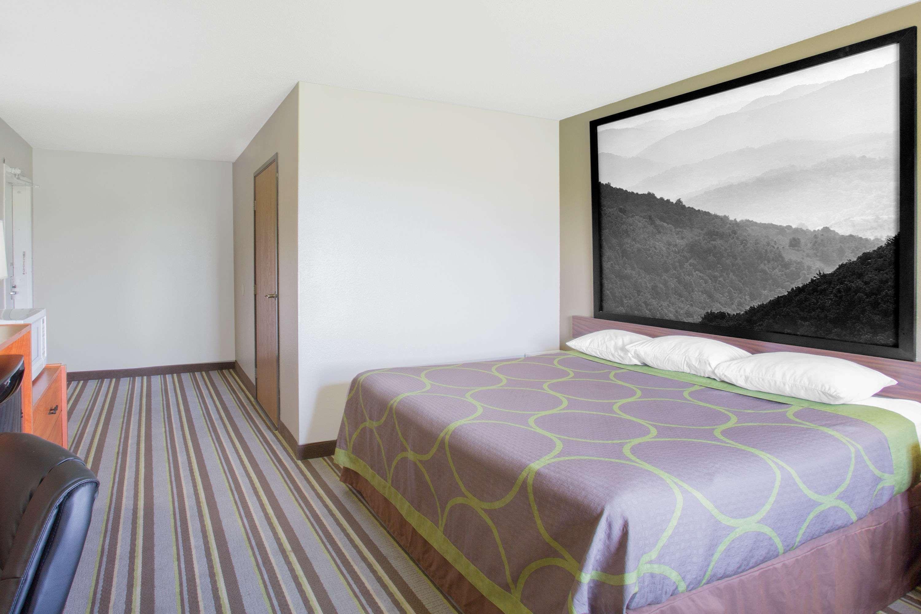 Super 8 By Wyndham Abingdon Va Otel Dış mekan fotoğraf