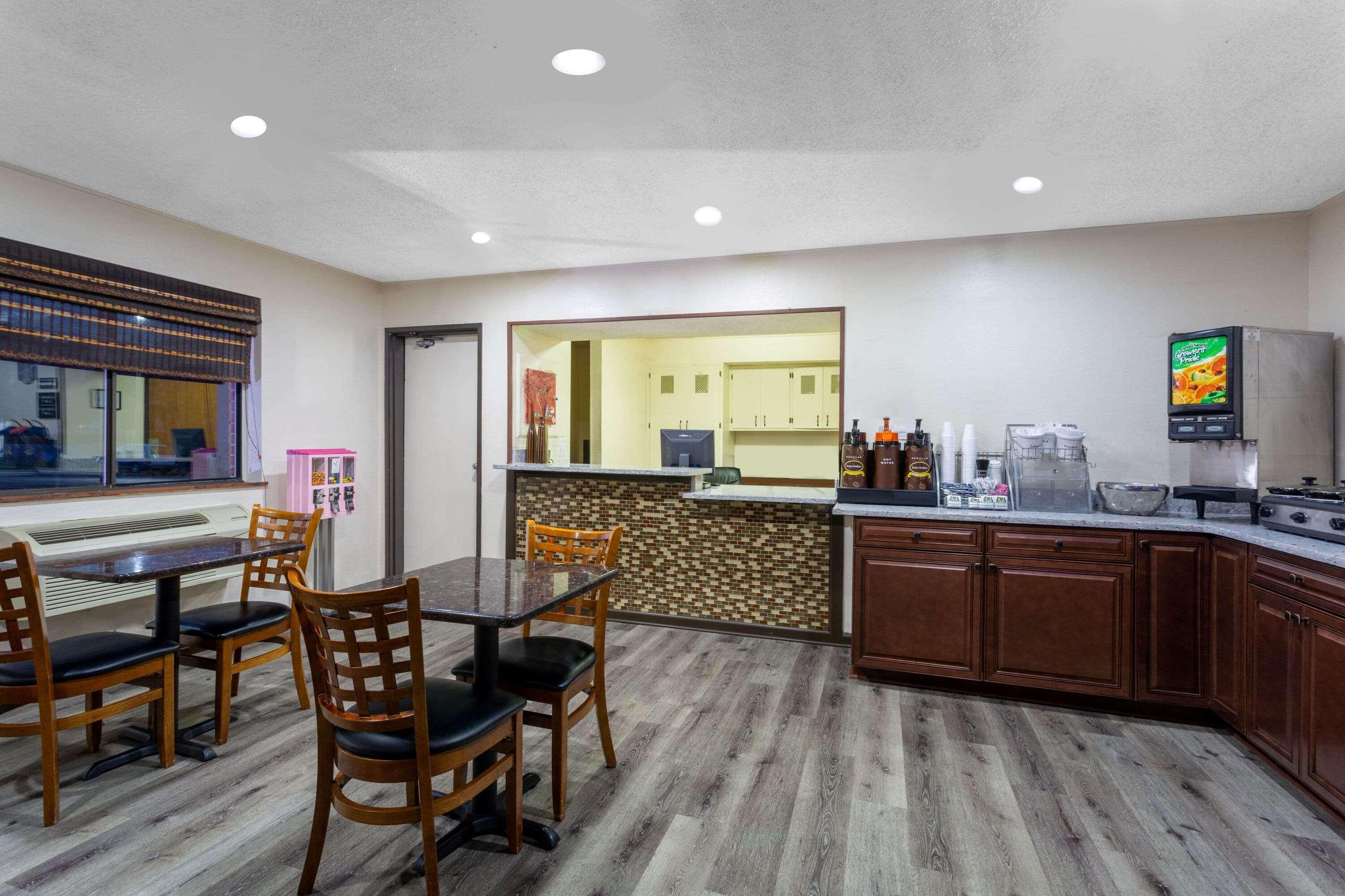 Super 8 By Wyndham Abingdon Va Otel Dış mekan fotoğraf