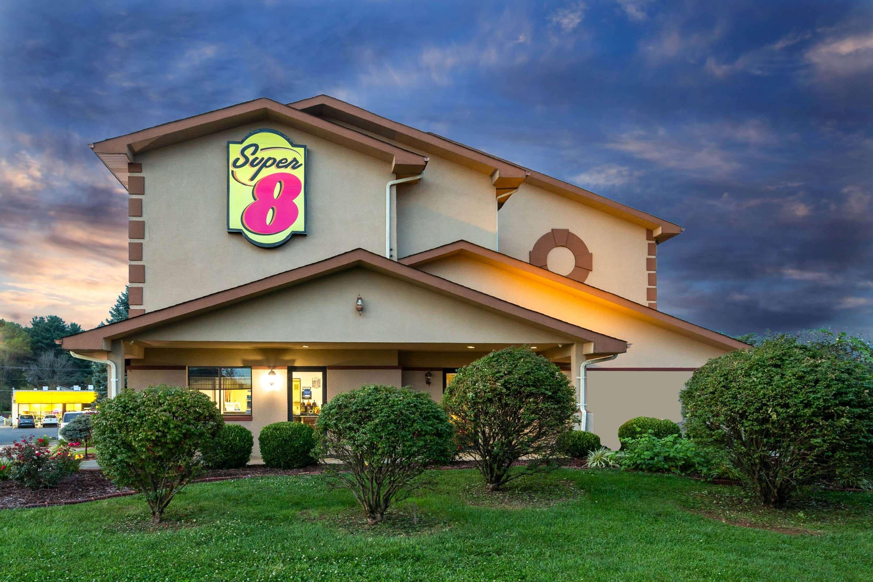 Super 8 By Wyndham Abingdon Va Otel Dış mekan fotoğraf