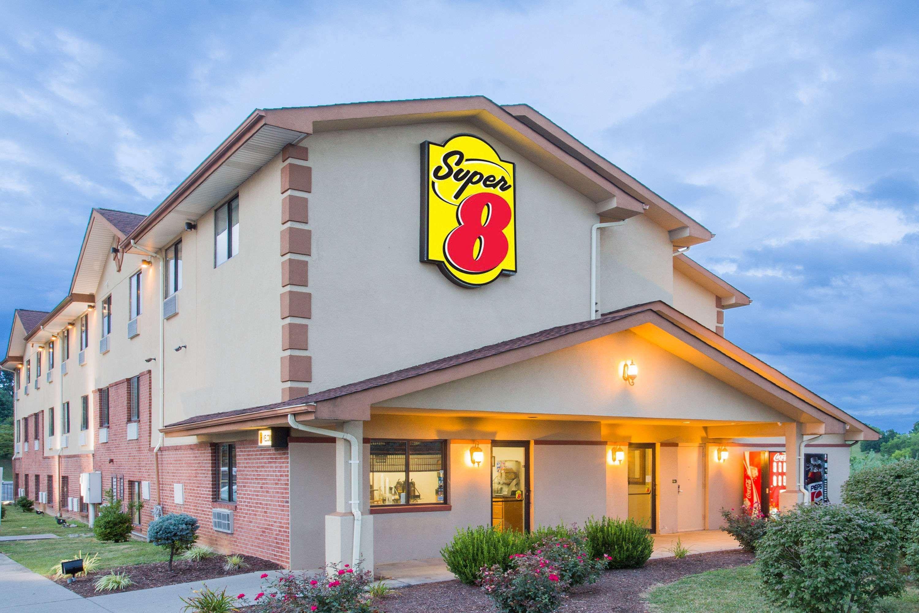 Super 8 By Wyndham Abingdon Va Otel Dış mekan fotoğraf